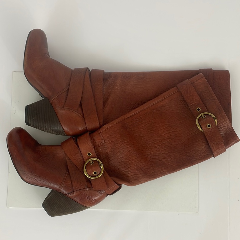 Woman’s Lucky brand leather boots 8.5